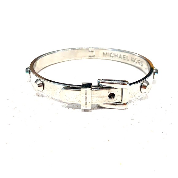 michael kors astor buckle bangle